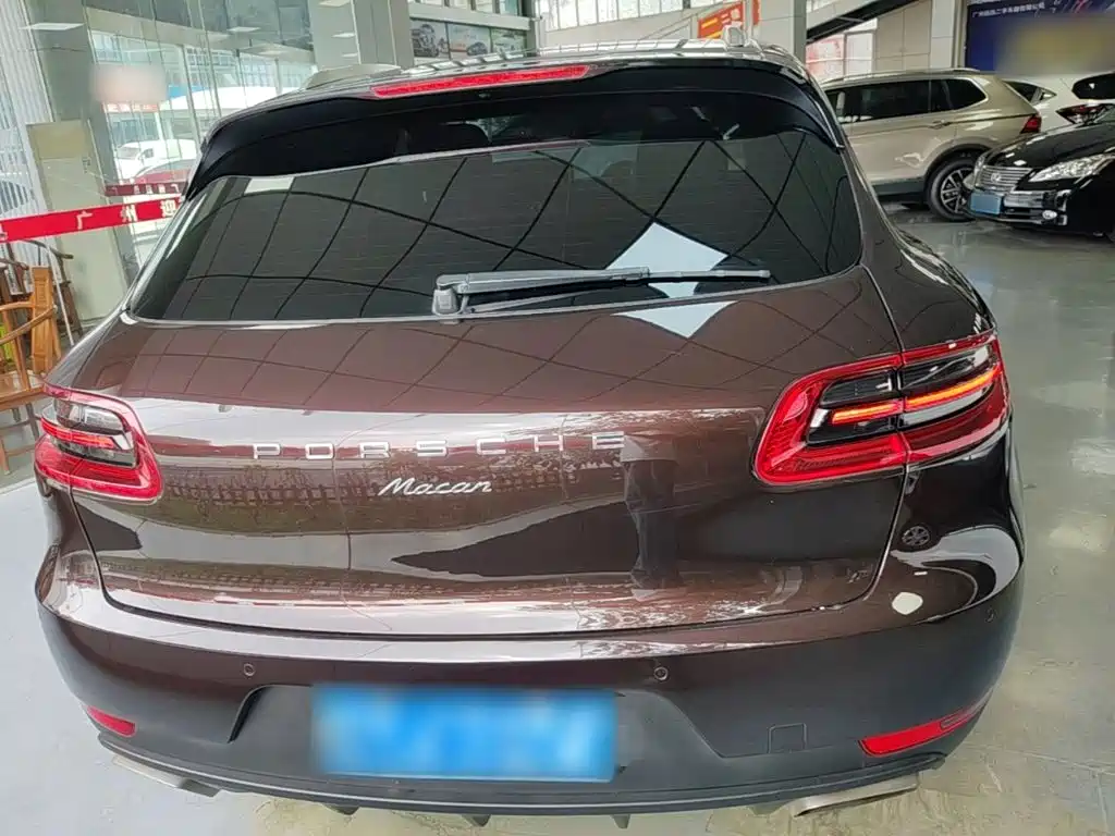 Porsche Macan — миниатюра 6