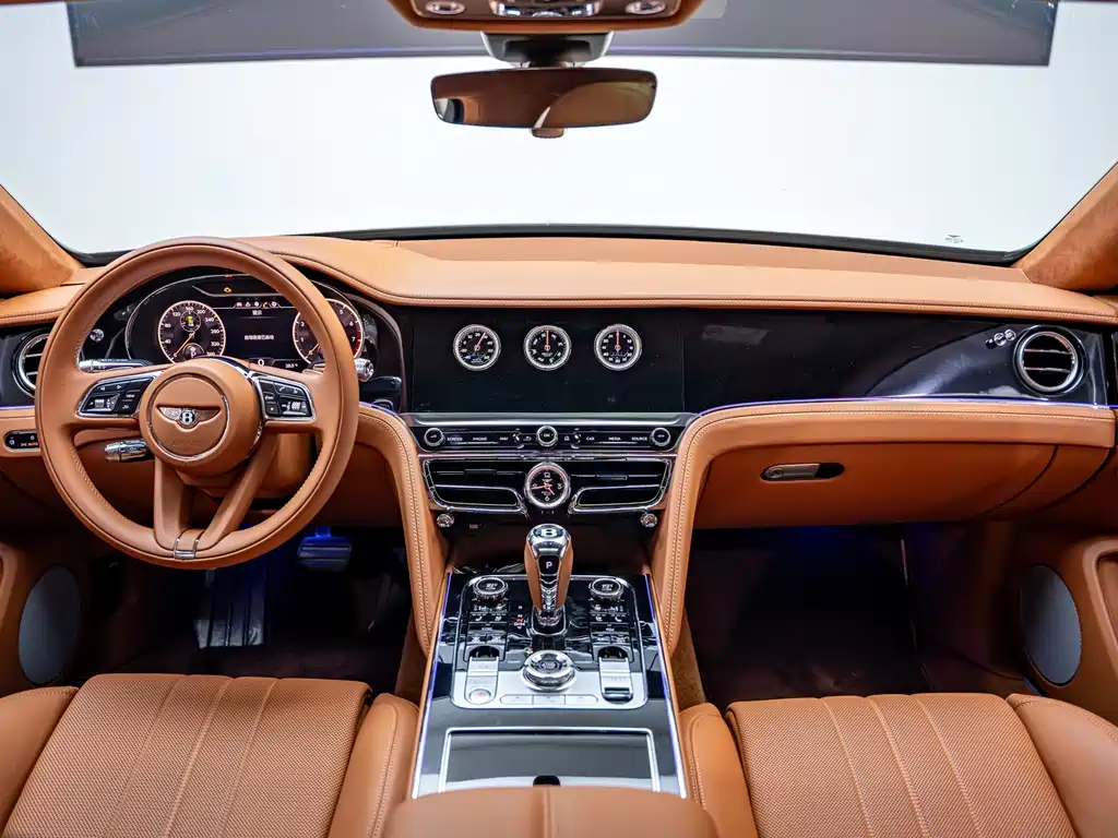Bentley Flying Spur — миниатюра 8