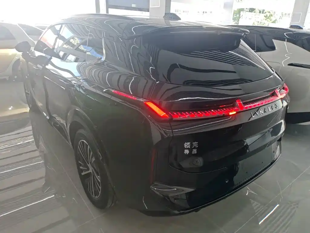 Lynk & Co 08 EM-P — миниатюра 5