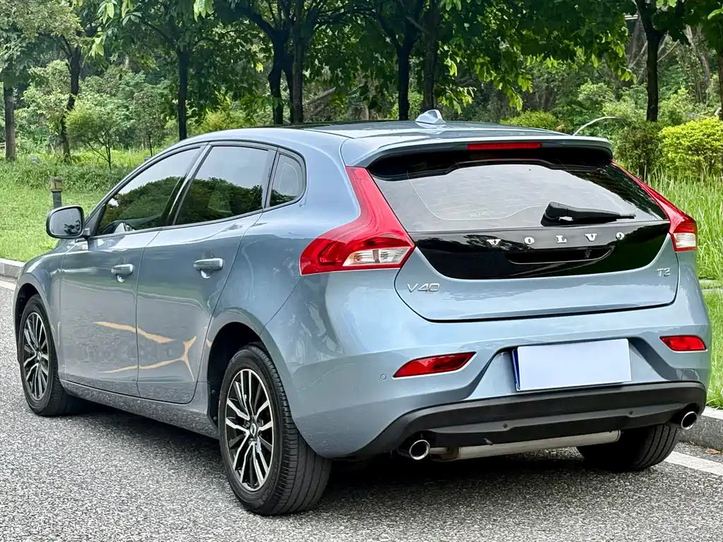 Volvo V40 — миниатюра 4