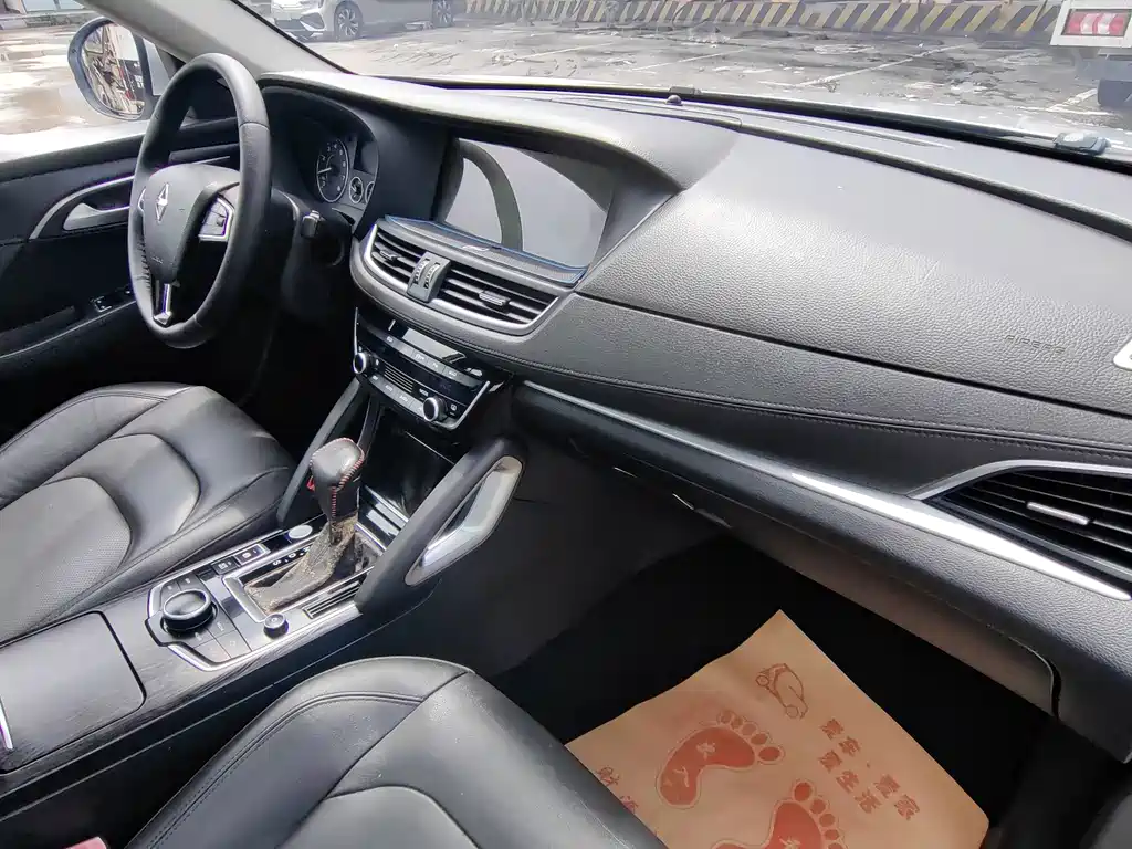 Borgward BX7 — миниатюра 12