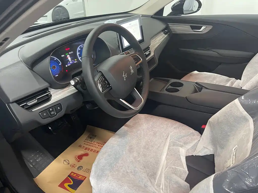 Hongqi E-QM5 2026 500km
