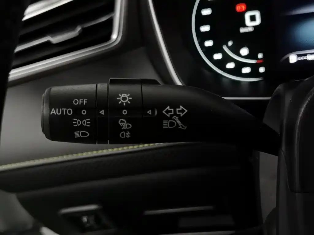 Roewe RX5 — миниатюра 21