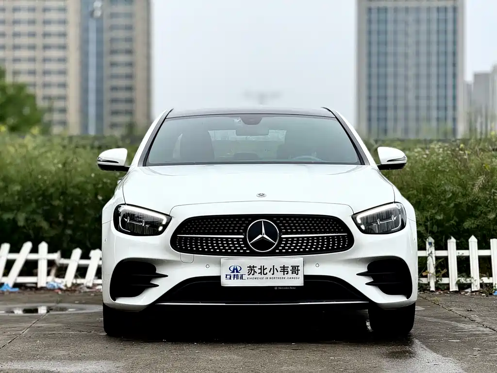 Mercedes-Benz E-Class 2022