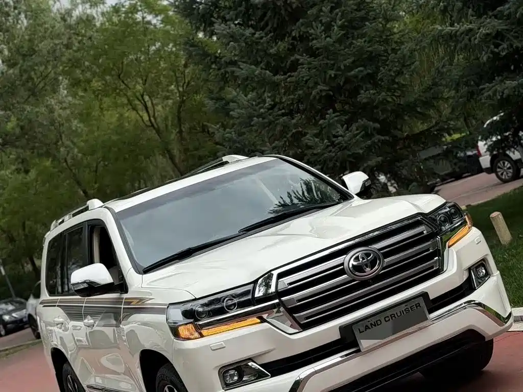 Toyota Land Cruiser — миниатюра 3