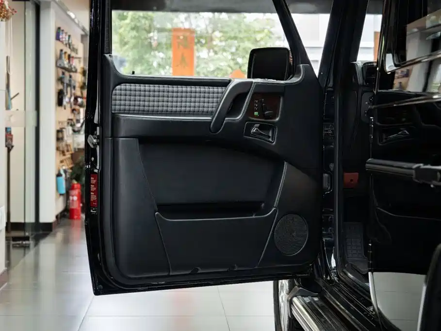 Mercedes-Benz G-Class — миниатюра 10