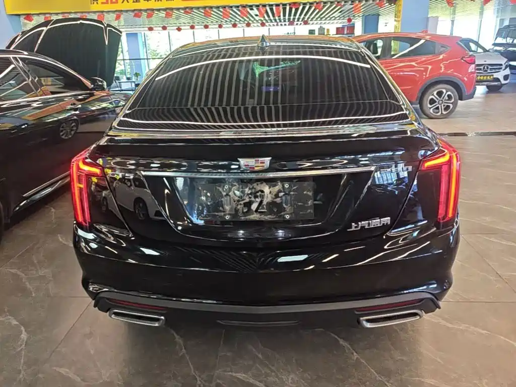 Cadillac CT5 — миниатюра 6