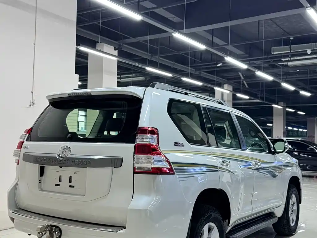 Toyota Prado — миниатюра 6