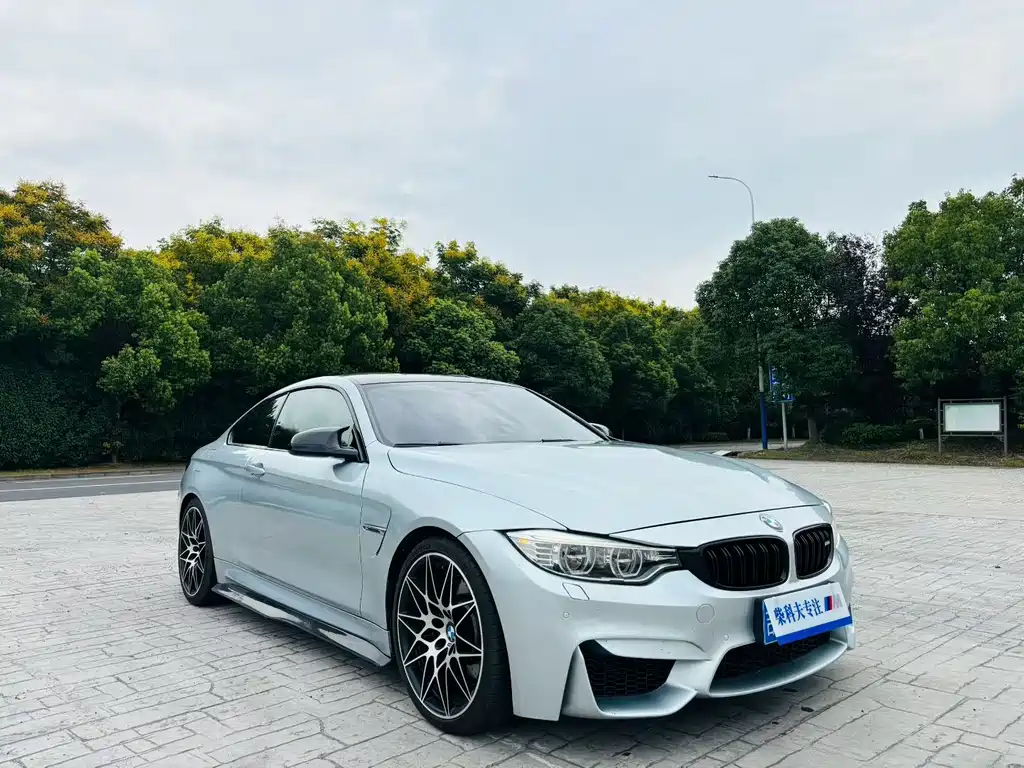 BMW M4 — миниатюра 4