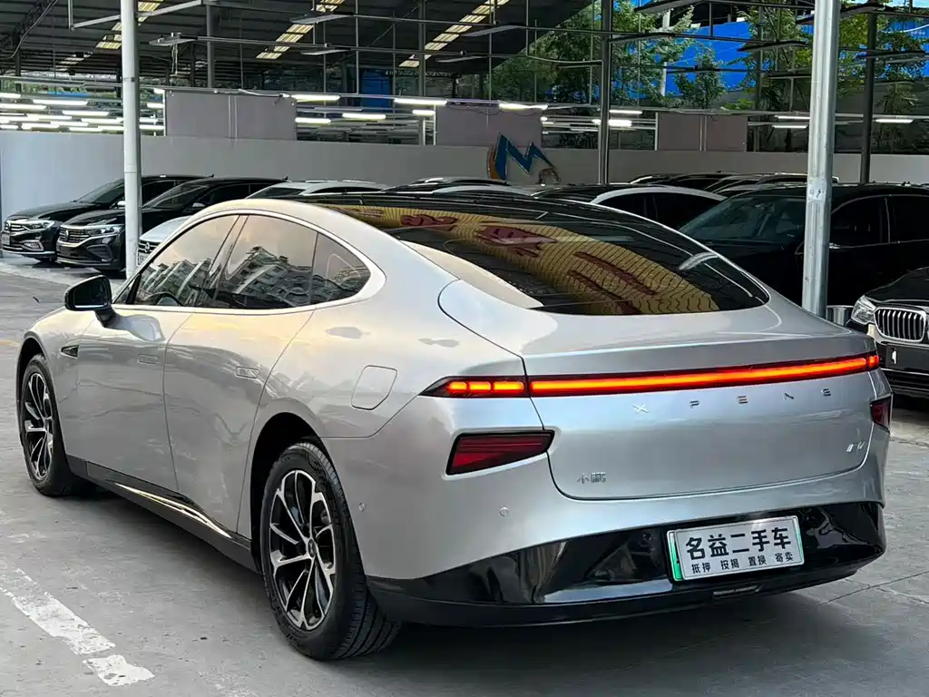 XPeng P7 — миниатюра 6