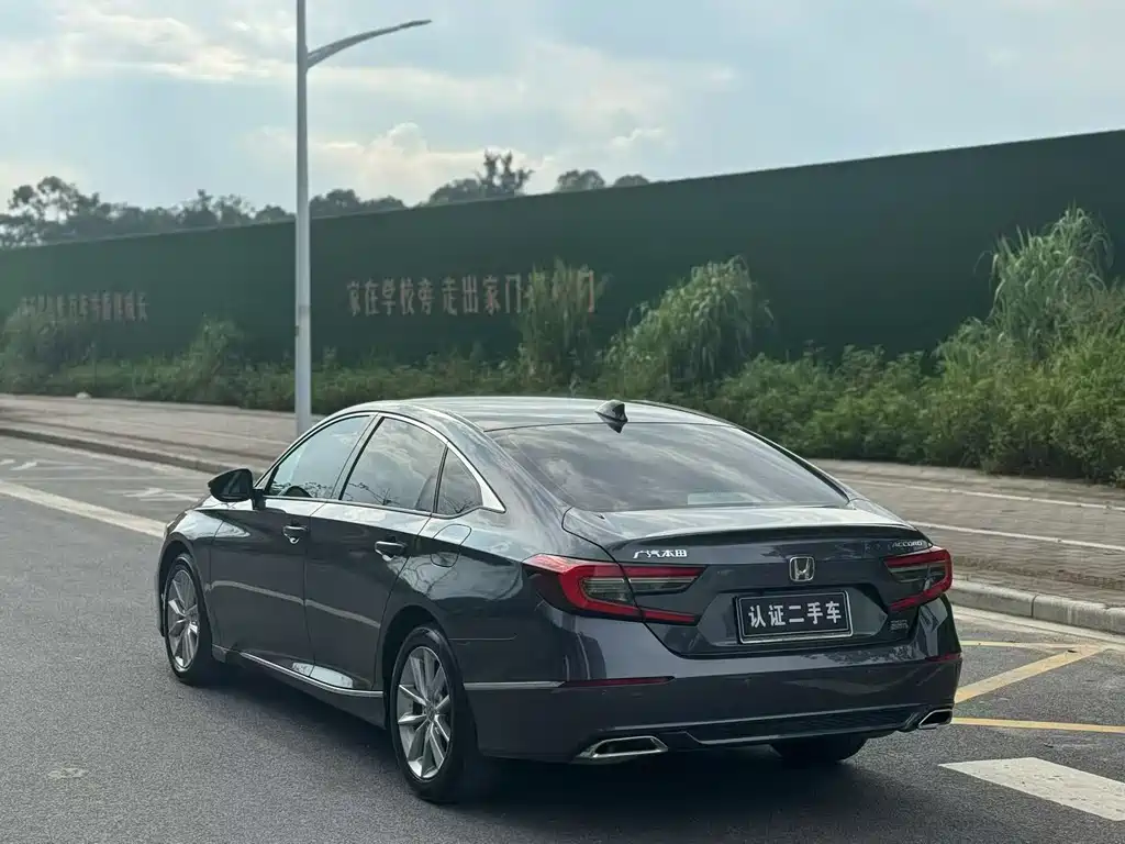 Honda Accord — миниатюра 7