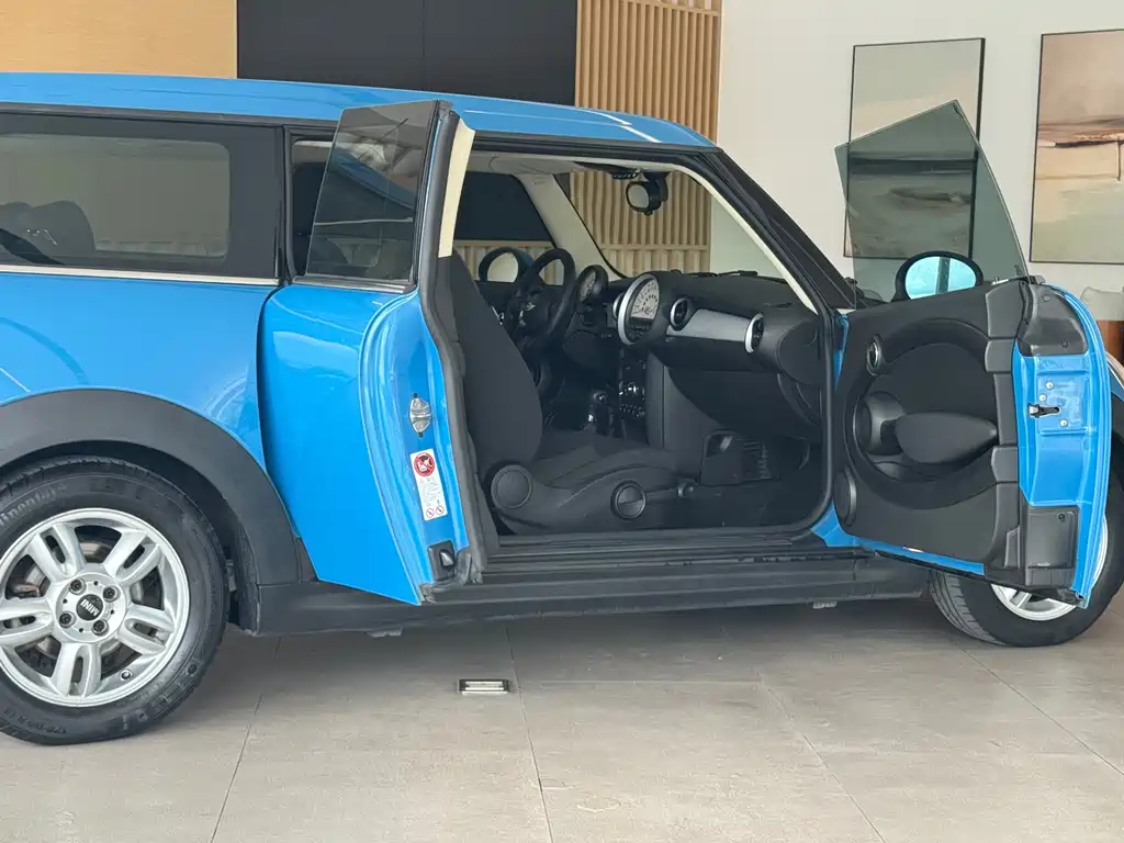 MINI Mini Clubman — миниатюра 8