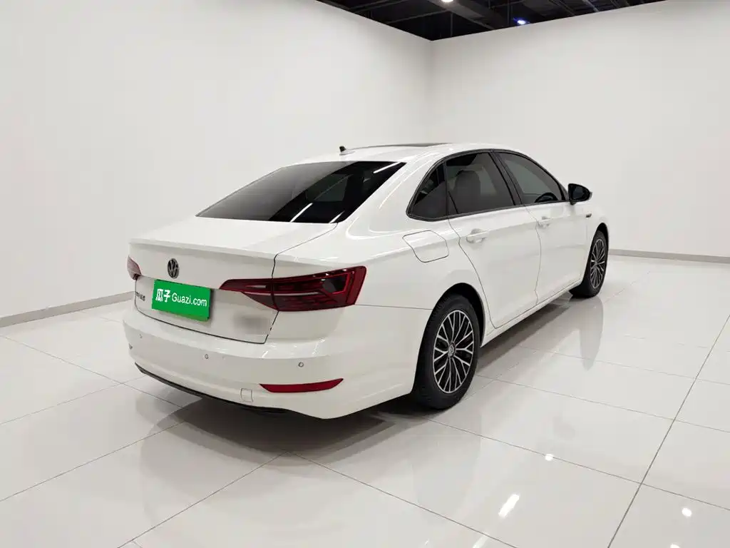 Volkswagen Sagitar — миниатюра 6