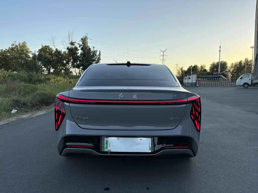 Hongqi Hongqi EH7 — миниатюра 6