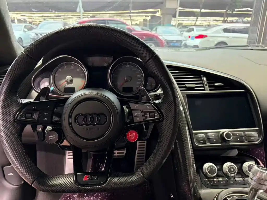 Audi R8 — миниатюра 8