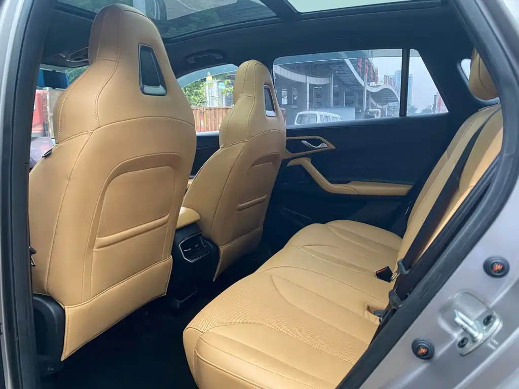 Roewe RX5 New Energy — миниатюра 5