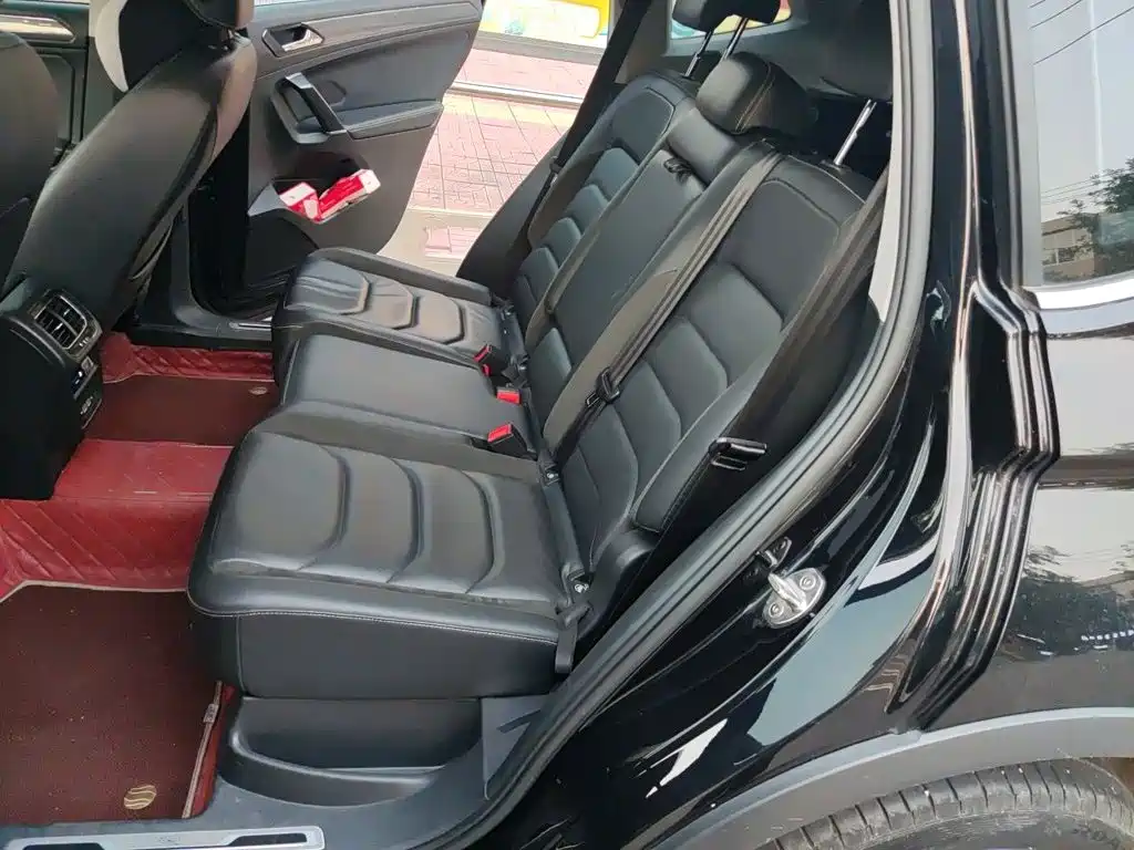 Volkswagen Tiguan L — миниатюра 18