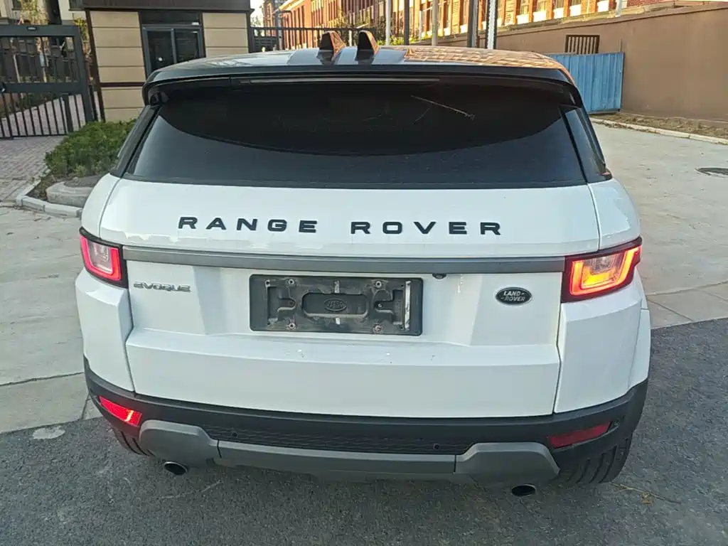 Land Rover Evoque — миниатюра 6