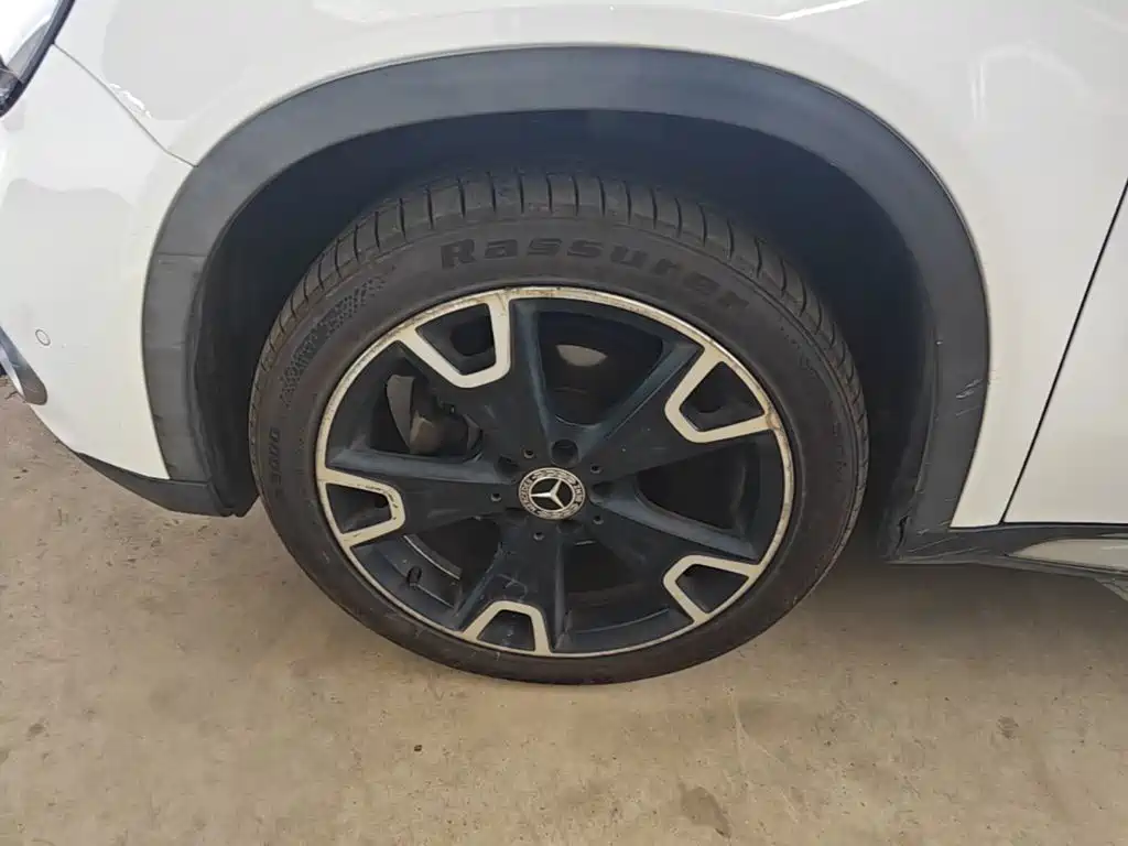 Mercedes-Benz GLA — миниатюра 23