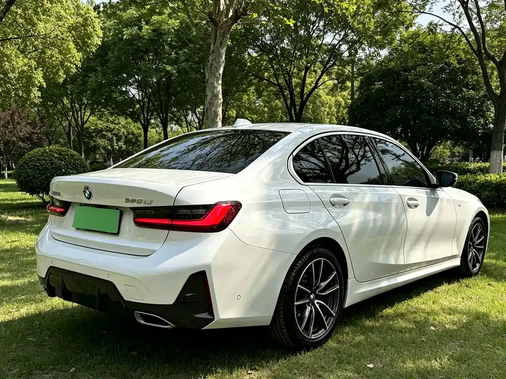 BMW 3 Series — миниатюра 4