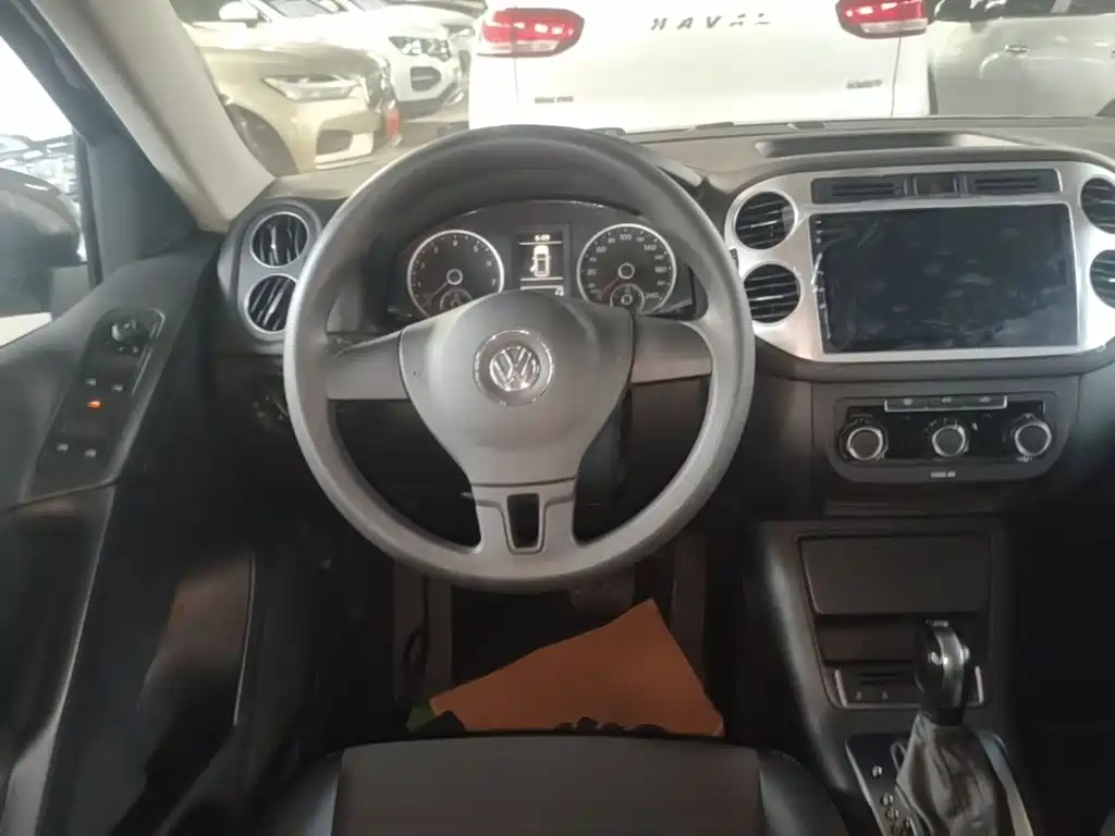 Volkswagen Tiguan — миниатюра 11