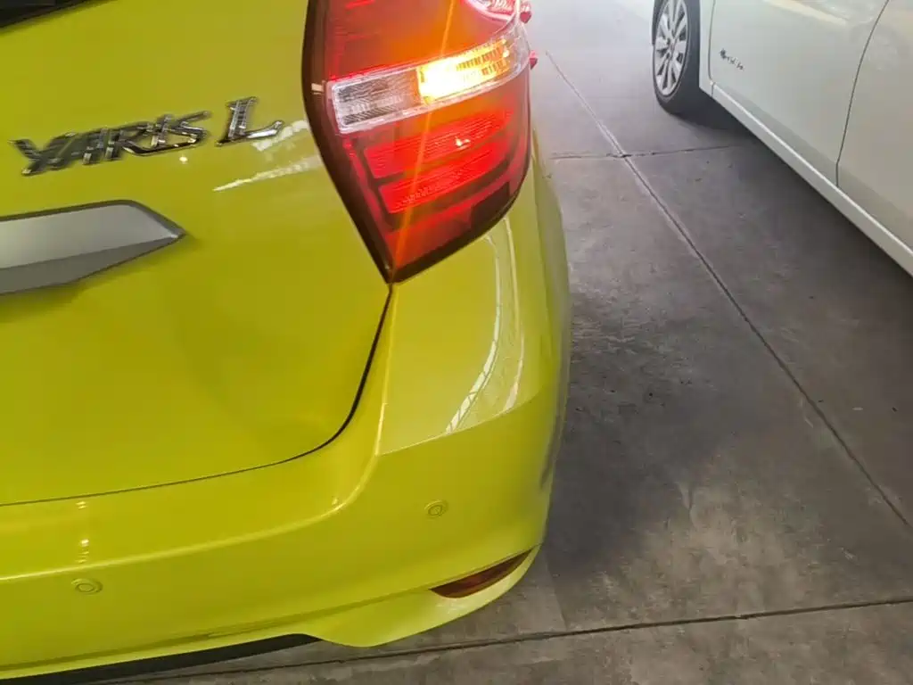 Toyota Yaris L — миниатюра 8