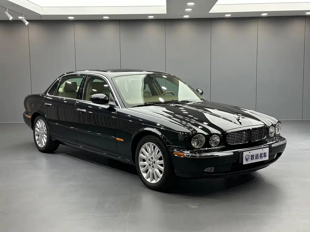 Jaguar XJ — миниатюра 3