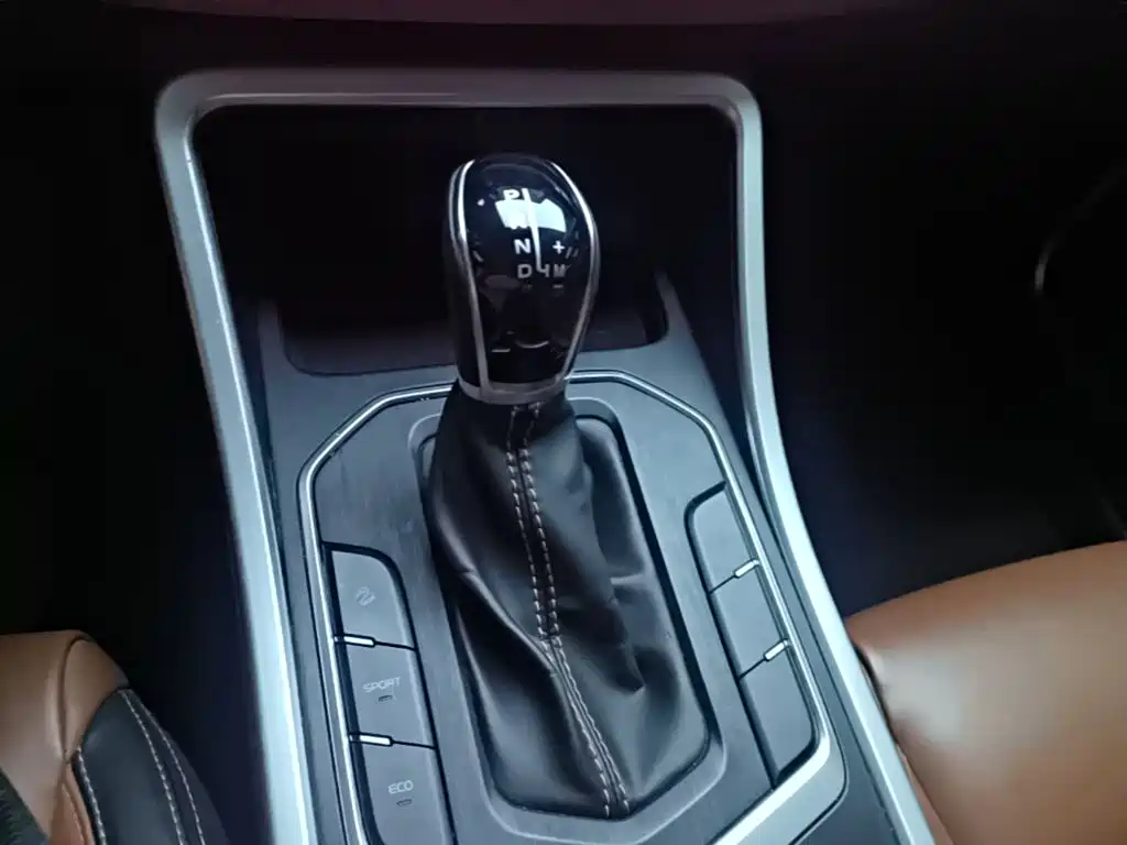 Geely Vision X6 — миниатюра 14