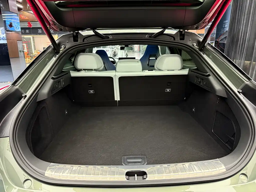 ZEEKR EXTREME KRYPTON 001