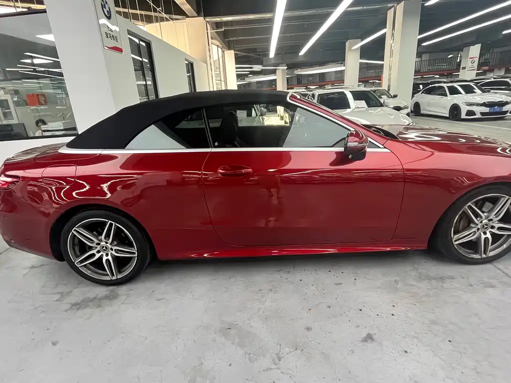 Mercedes-Benz E-Class (Import) — миниатюра 4
