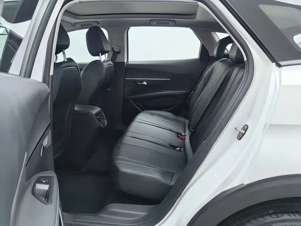 Peugeot 4008 — миниатюра 15