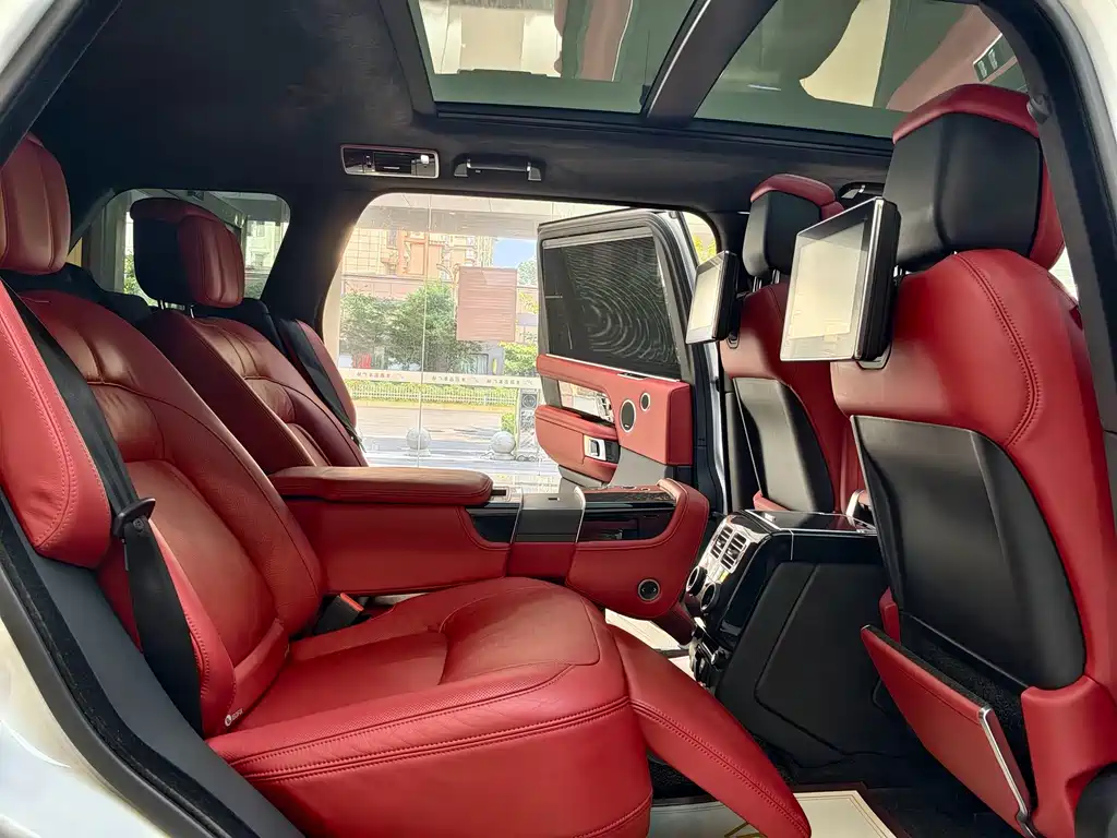 Land Rover Range Rover — миниатюра 10