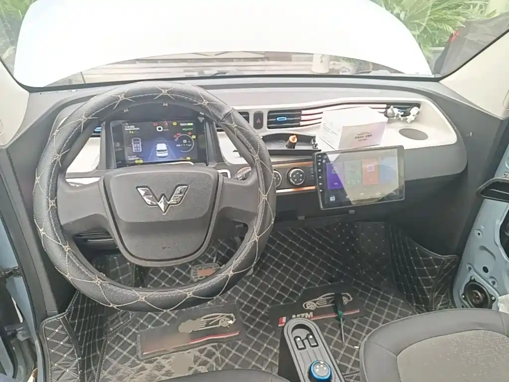 Wuling MINIEV — миниатюра 10