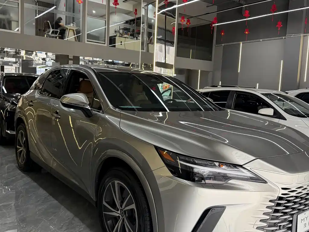 Lexus RX — миниатюра 3