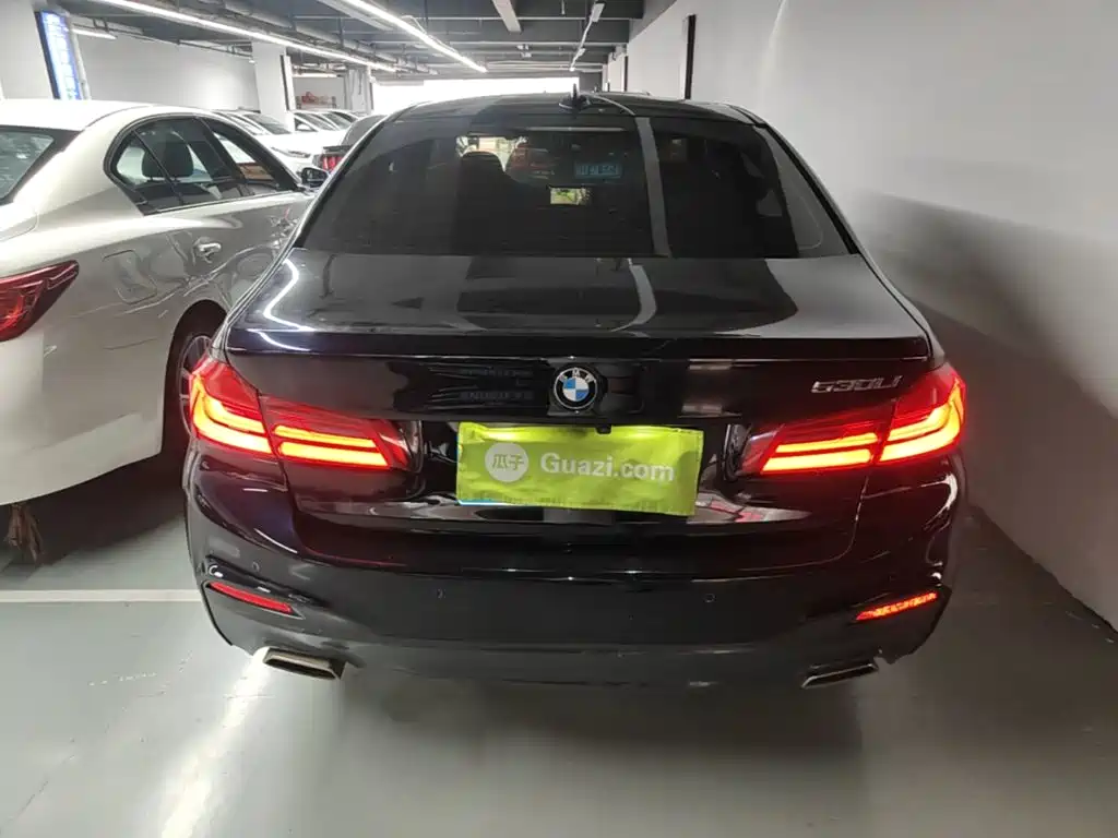 BMW 5 Series — миниатюра 6