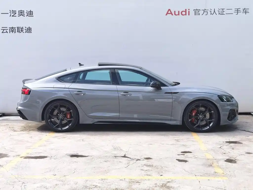 Audi RS 5 2025 Silver/gray из Китая