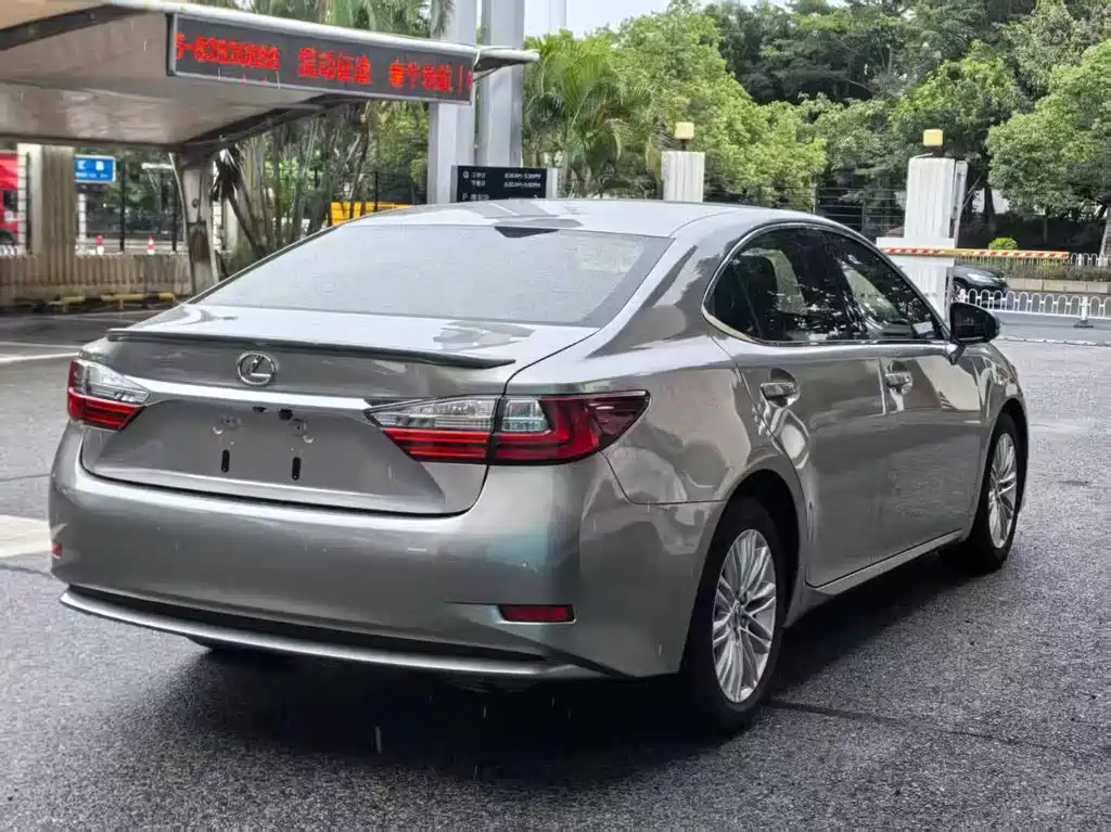Lexus ES 2015 200 Elite