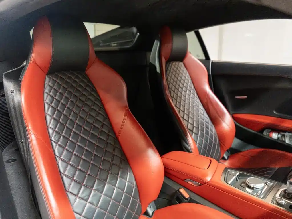 Audi R8 — миниатюра 6