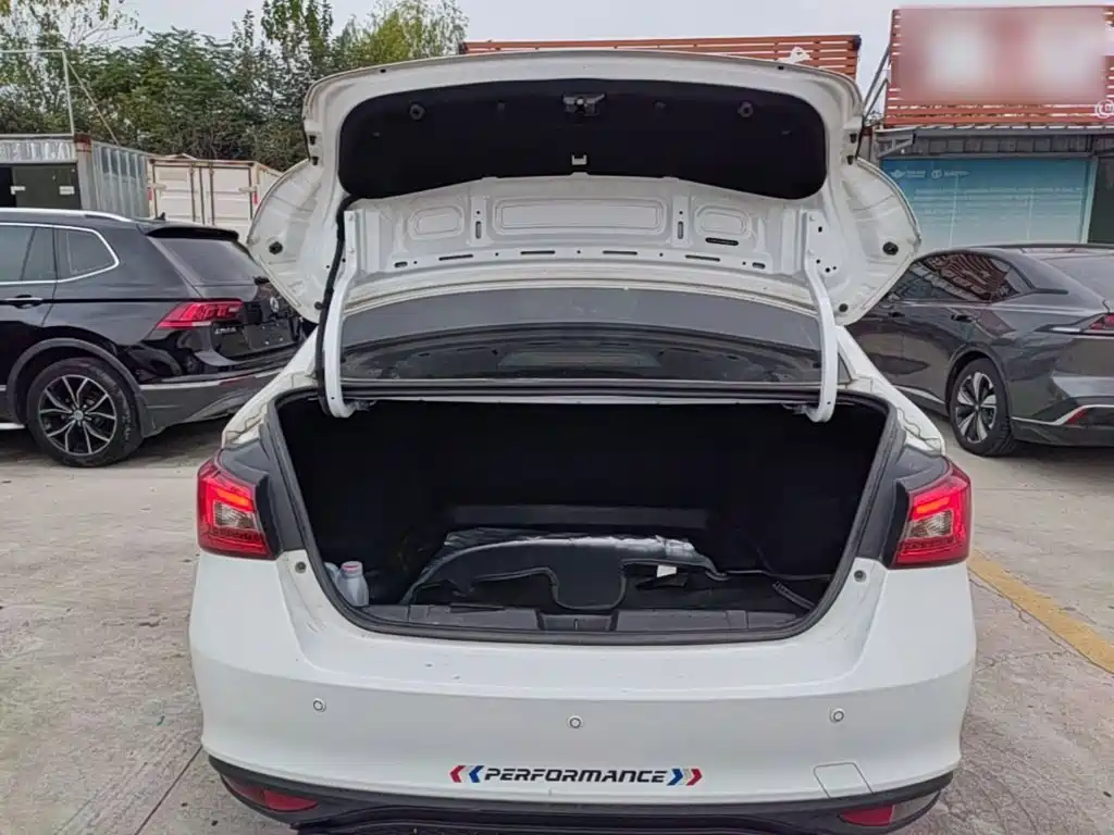 Chery Arrizo 5 — миниатюра 19