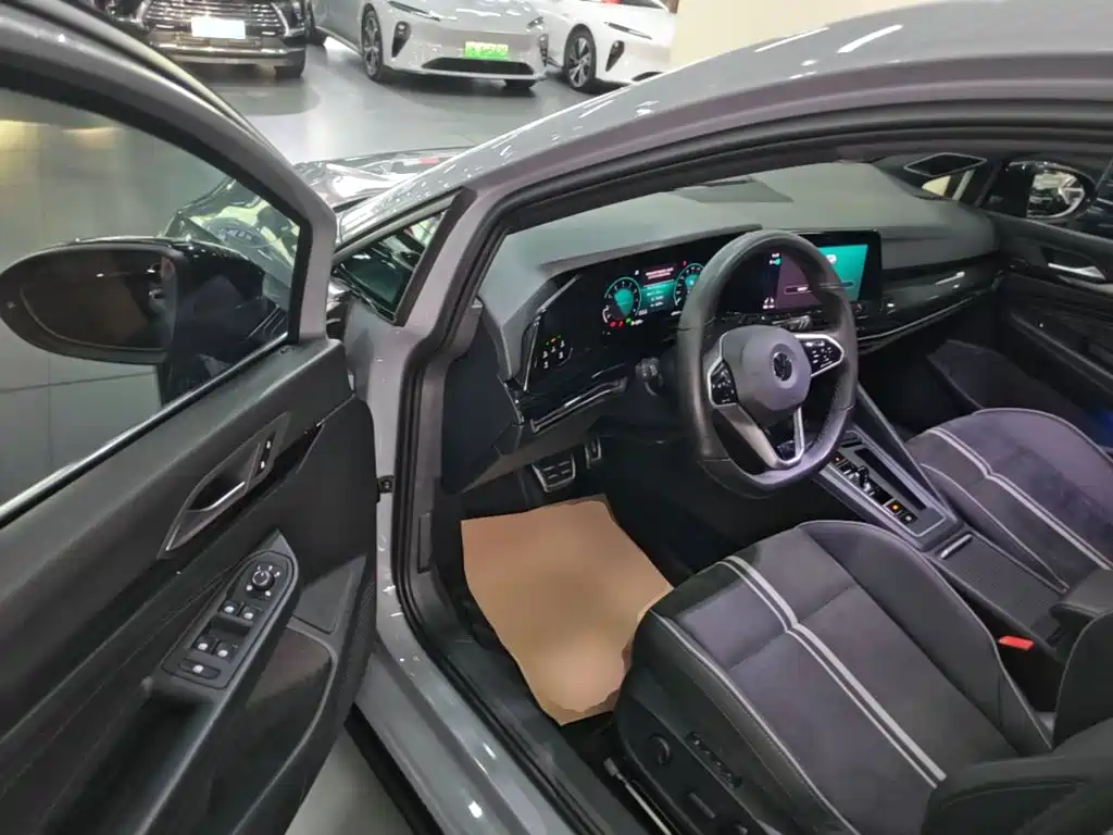 Volkswagen Golf — миниатюра 16
