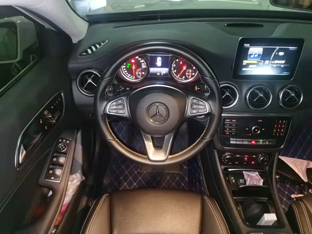 Mercedes-Benz GLA — миниатюра 3