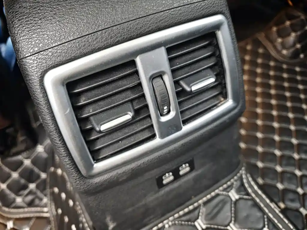 BMW X1 — миниатюра 17