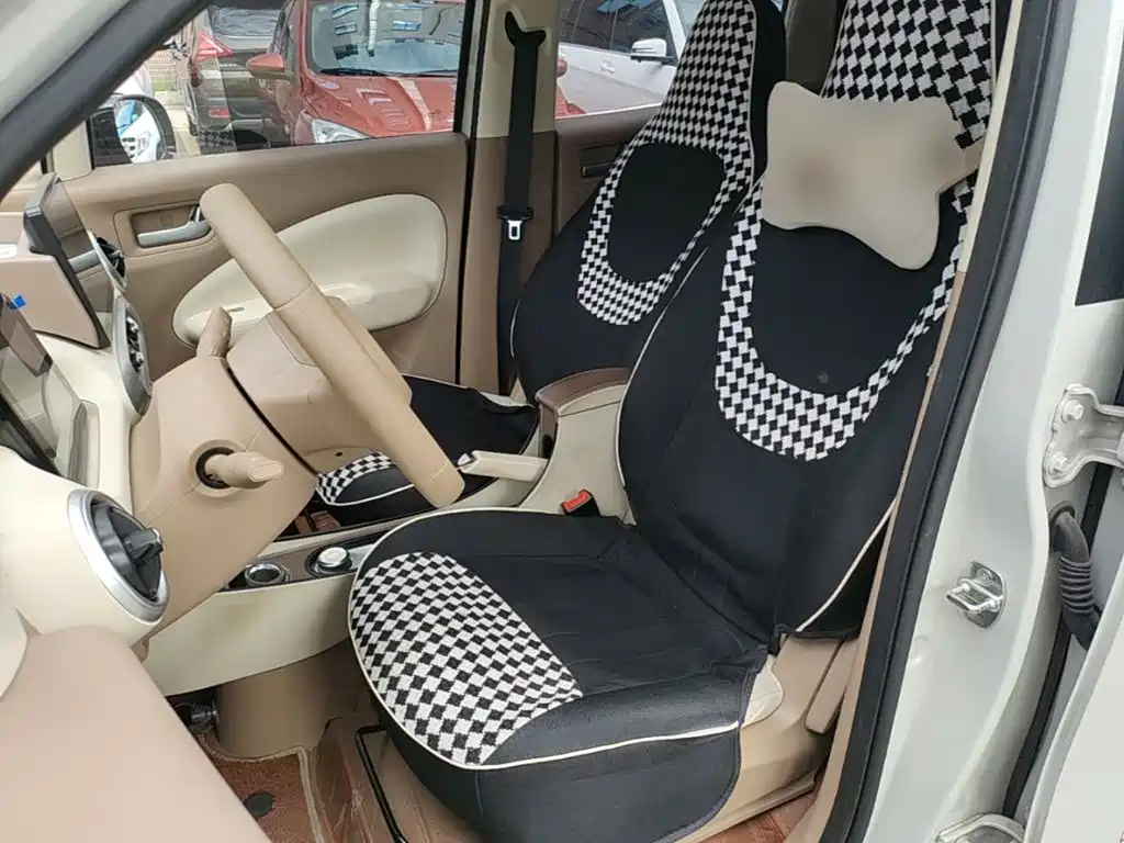 Wuling MINIEV — миниатюра 15