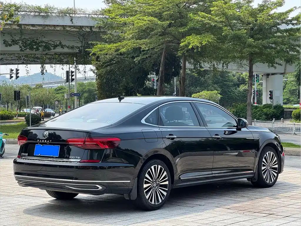Volkswagen Passat — миниатюра 6