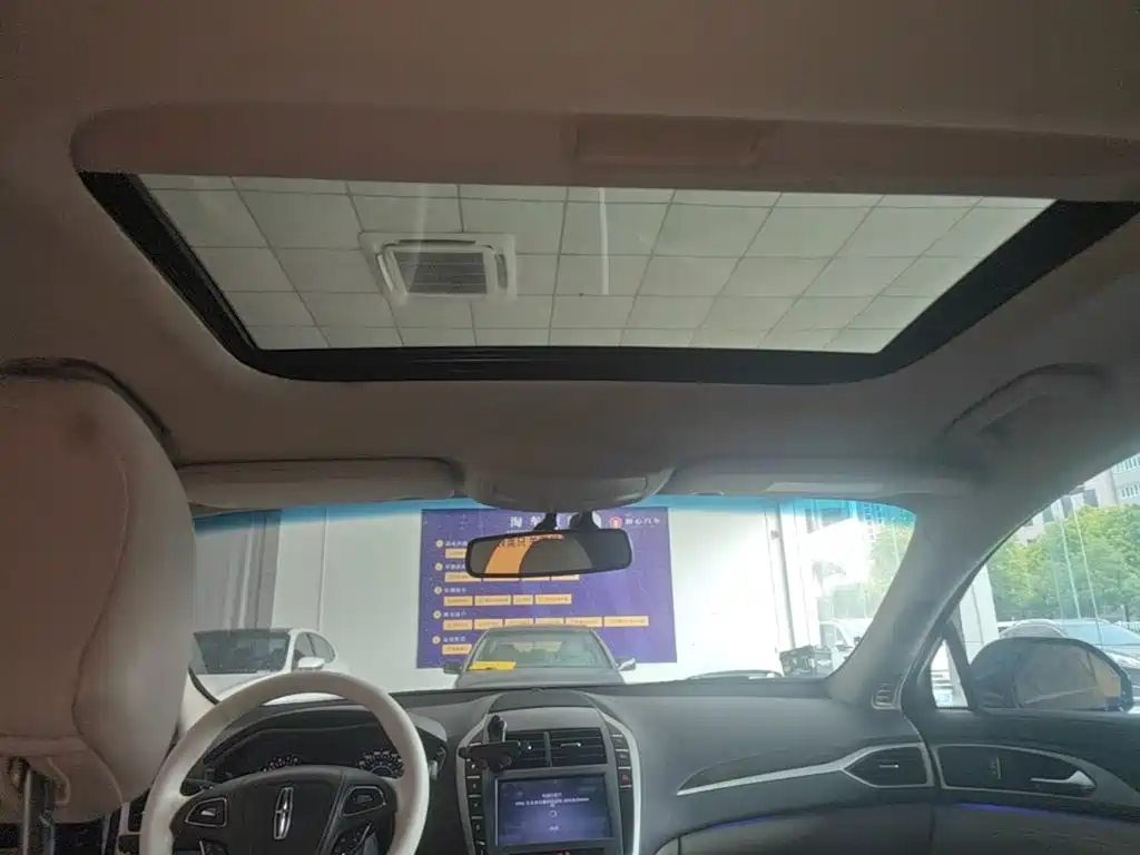 Lincoln MKZ — миниатюра 18