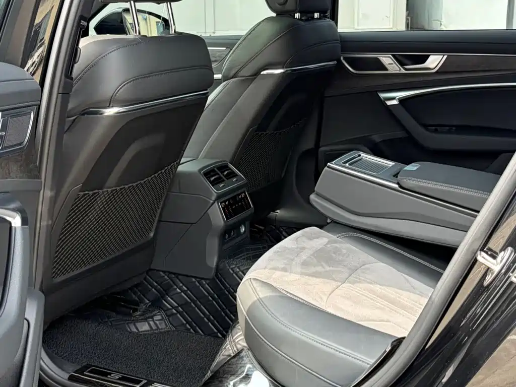 Audi A6L — миниатюра 6