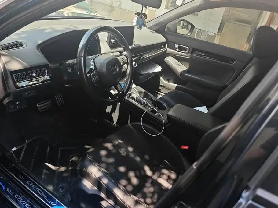 Honda Civic — миниатюра 9