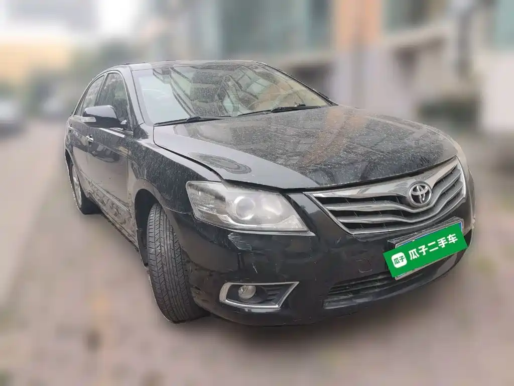 Toyota Camry — миниатюра 3