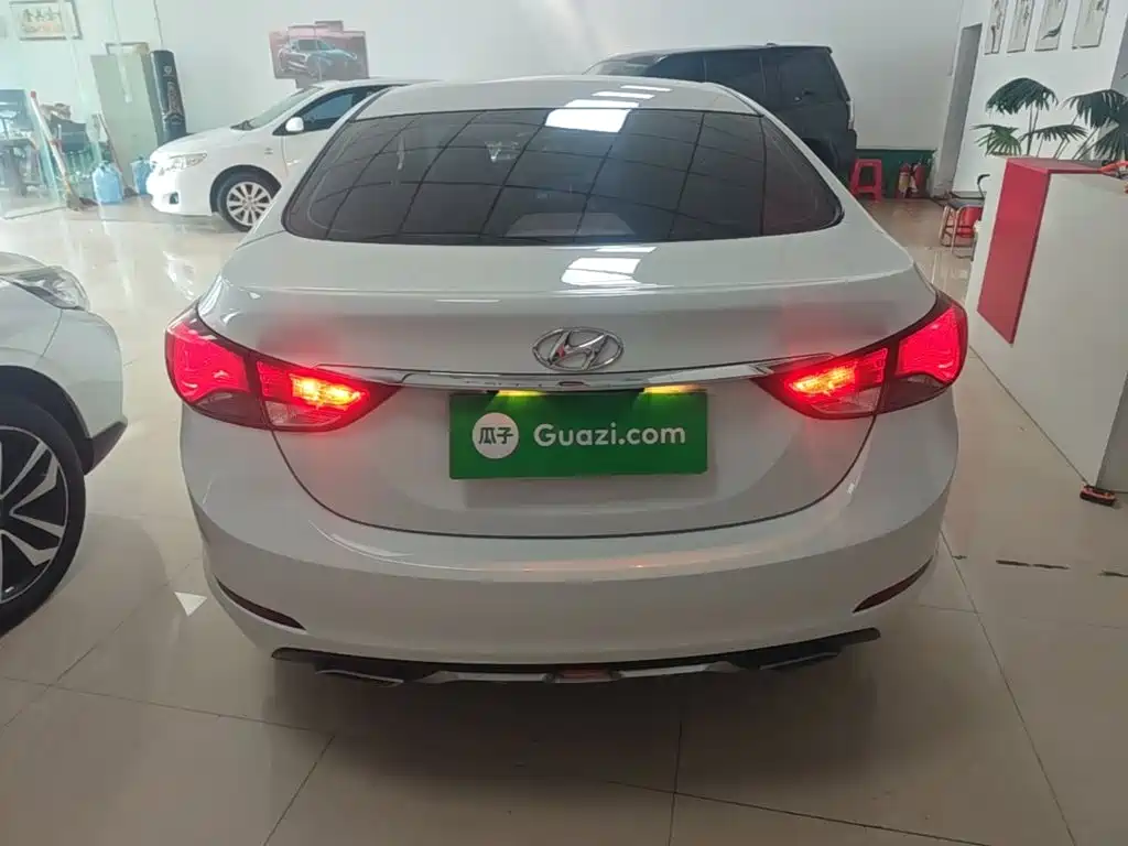 Hyundai Elantra Langdong — миниатюра 6