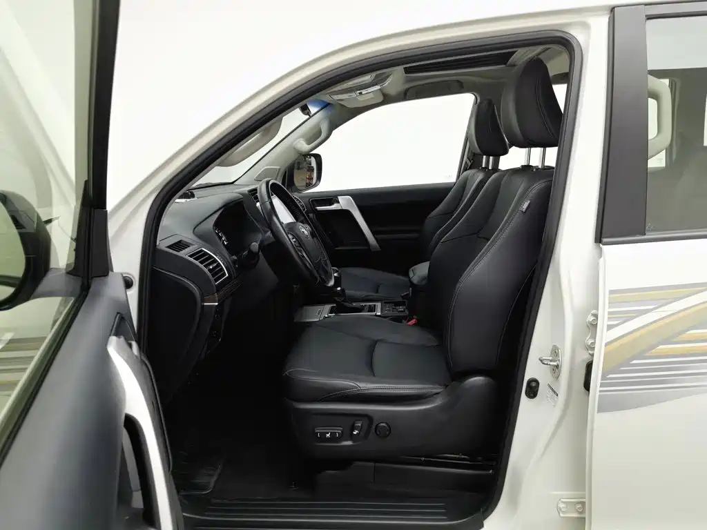 Toyota Prado — миниатюра 10